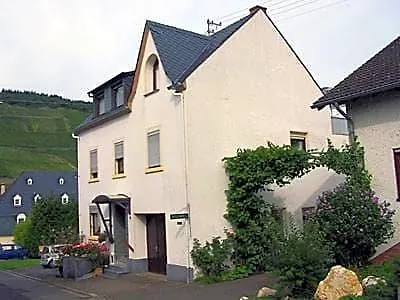 Anneliese Schmitgen Bed & Breakfast 3*